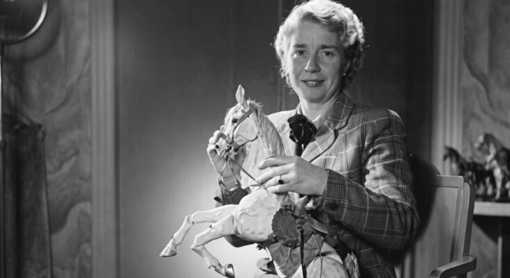 anne hogarth